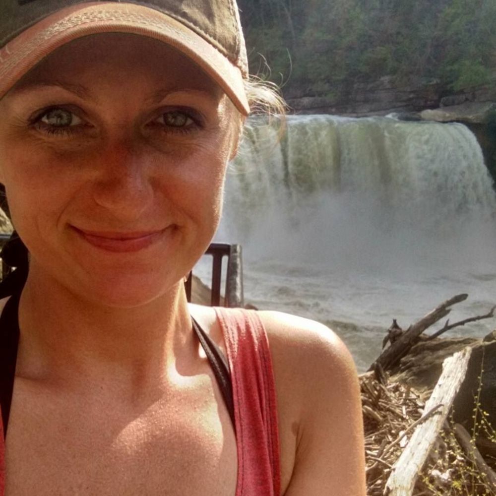 Meet your Posher, Holly